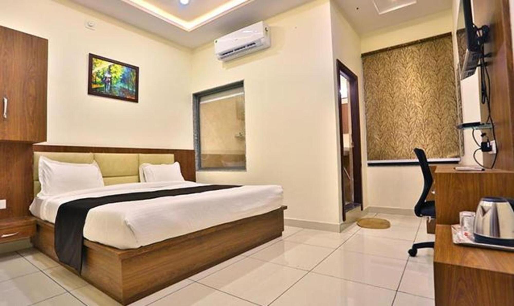 Fabhotel Prime Shree Dev Prime Udaipur Exterior photo